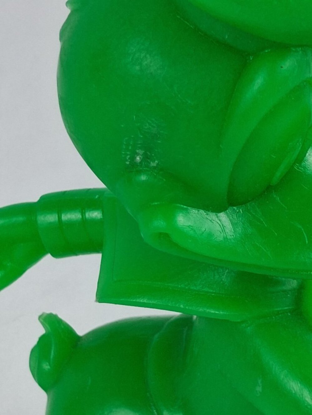 1960s Green Donald Duck Plastic Freestanding Figurine by Louis Marx & Co. - Picture 9 of 11